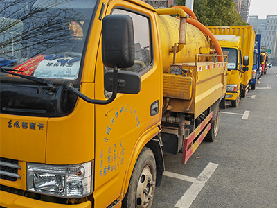 施工車輛 